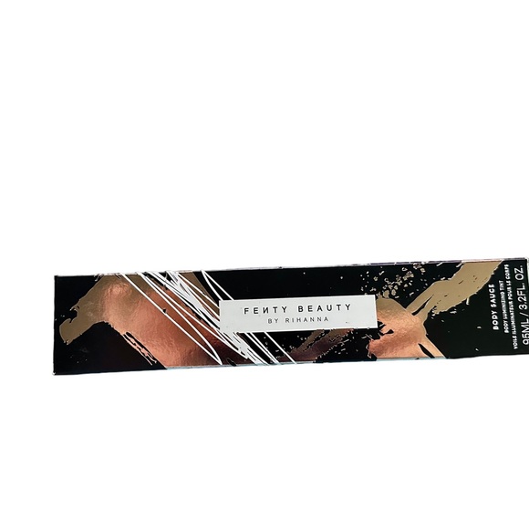 NWT FENTY BEAUTY Body Sauce Body Luminizing Tint in Salty Caramel - Picture 2 of 3